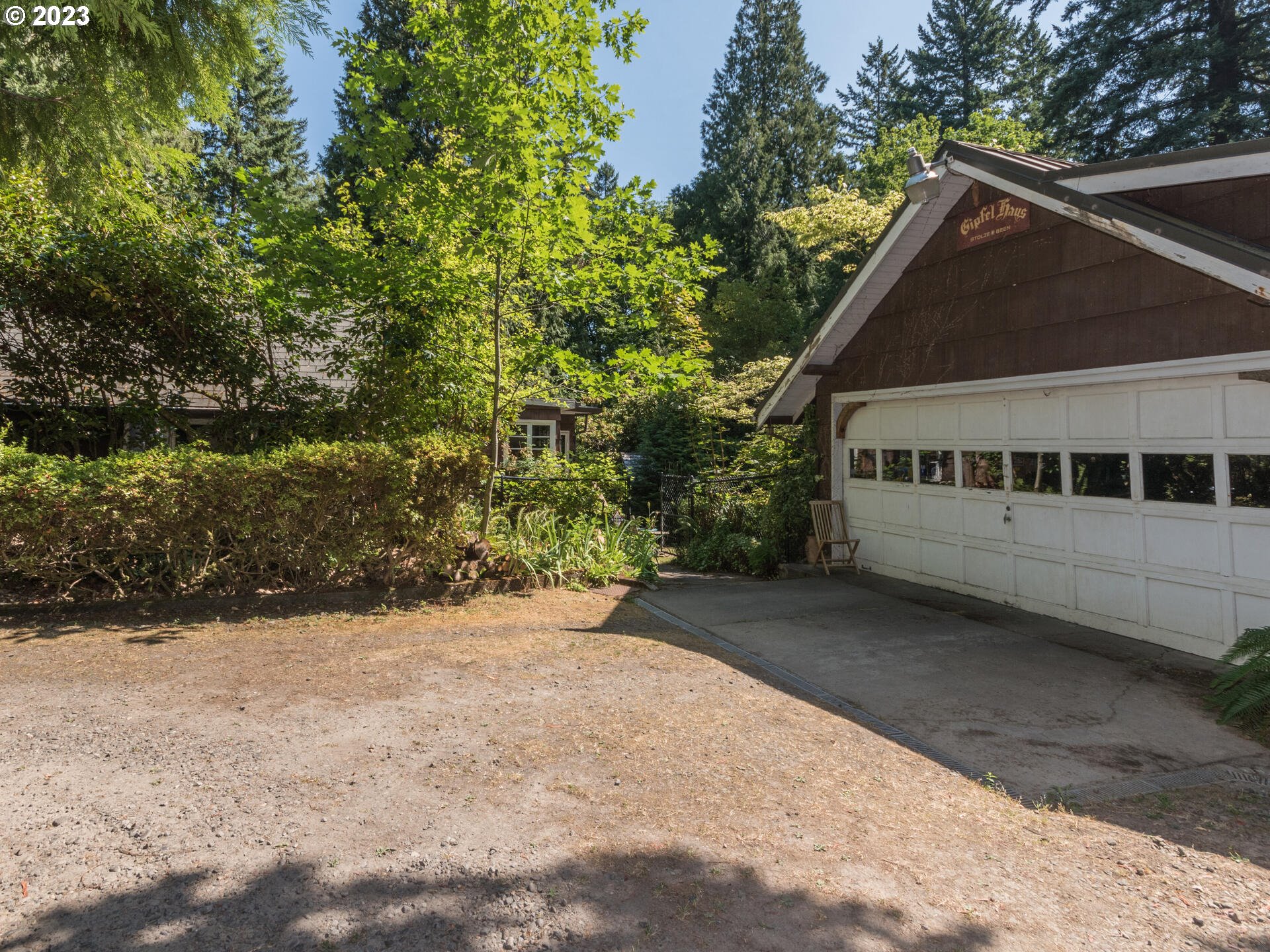 2440 SE REGNER RD