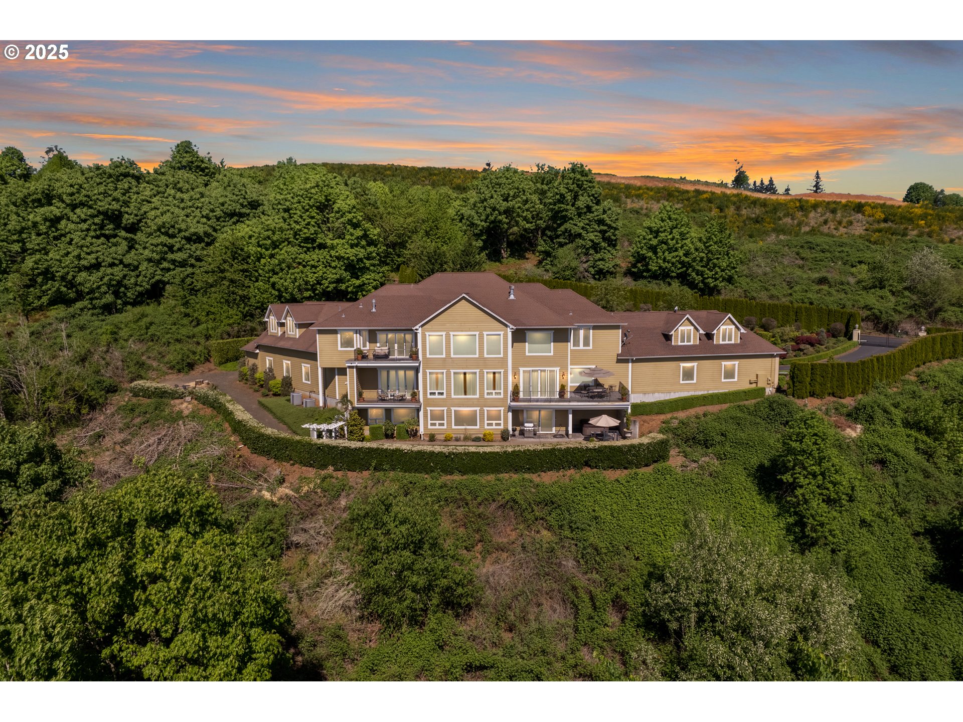 5230 EOLA DR