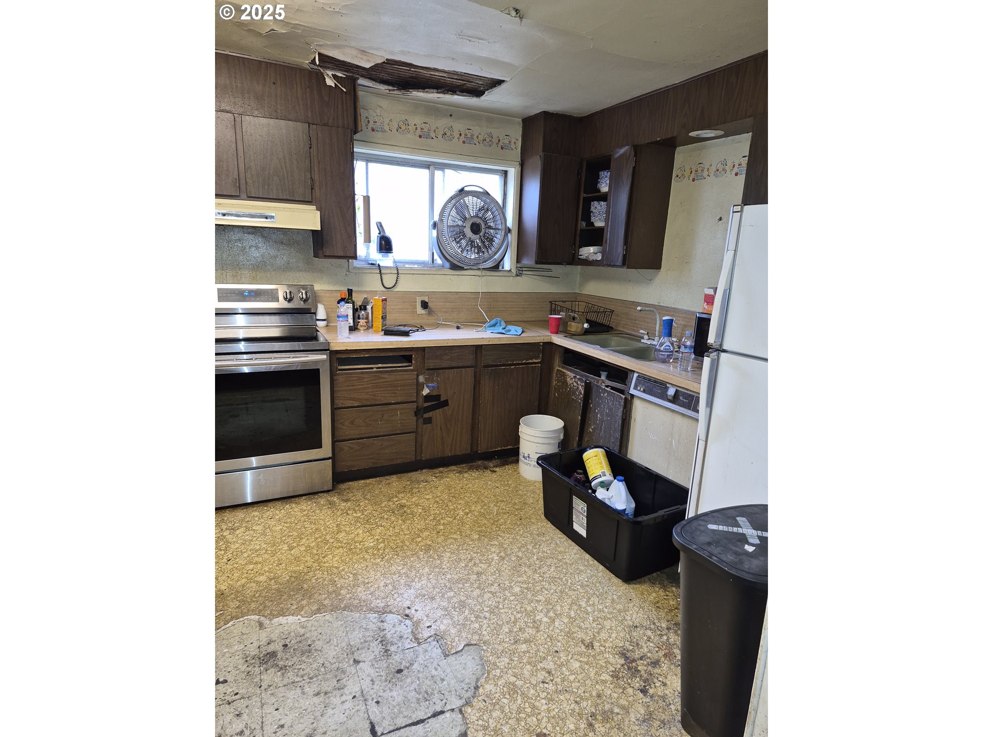 1383 CENTENNIAL BLVD