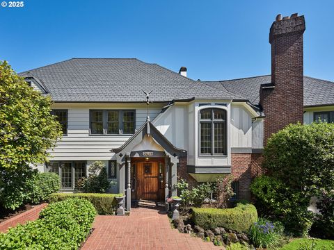 2611 NW WESTOVER RD Portland OR 97210