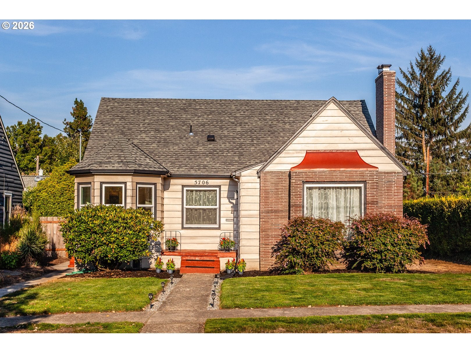 5706 NE 35TH PL