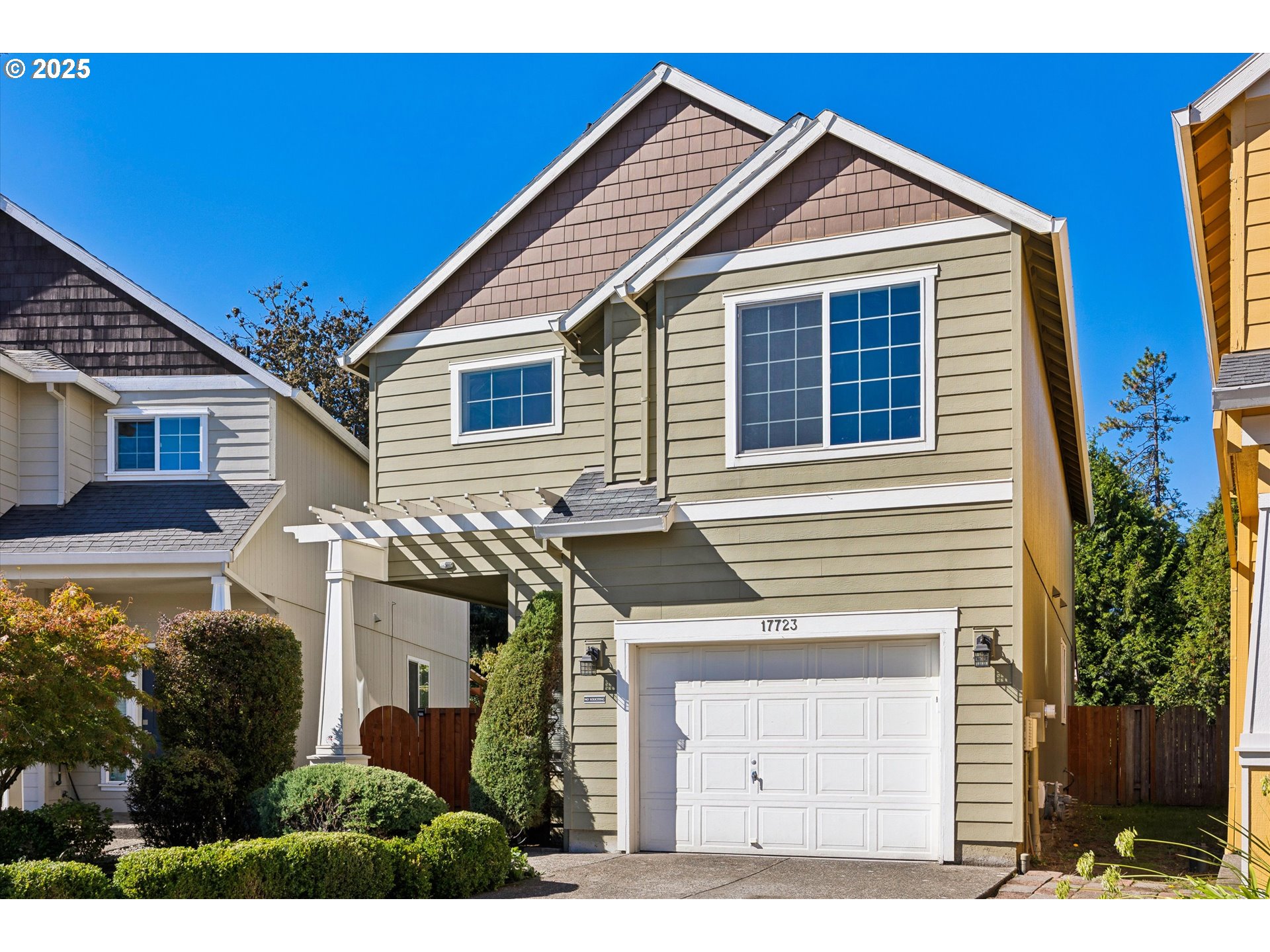 17723 SW FALLING LEAF CT