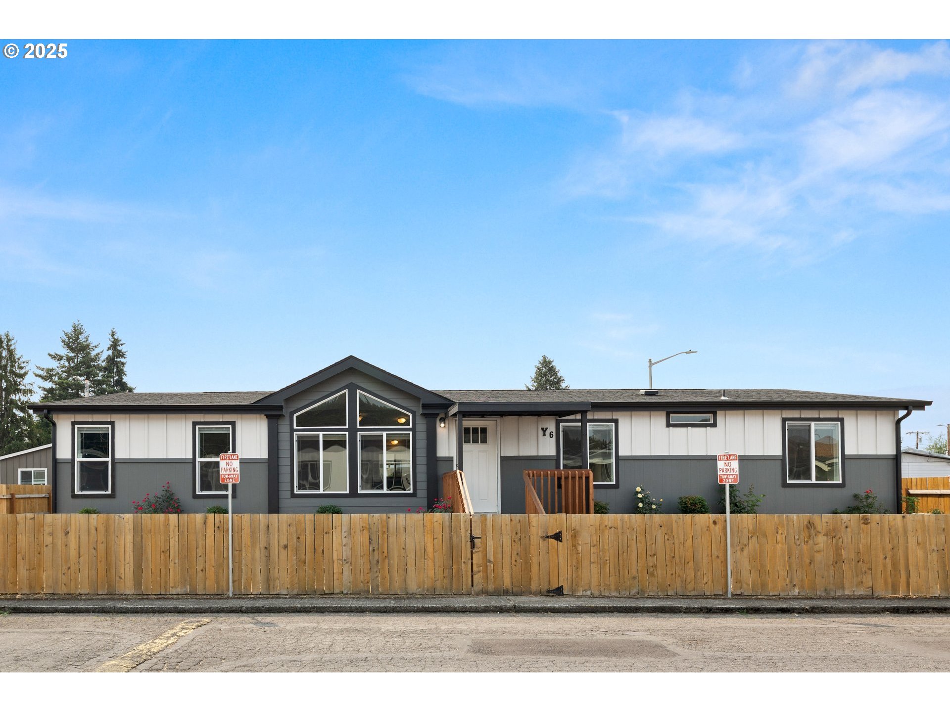 10701 SE HIGHWAY 212 Y6