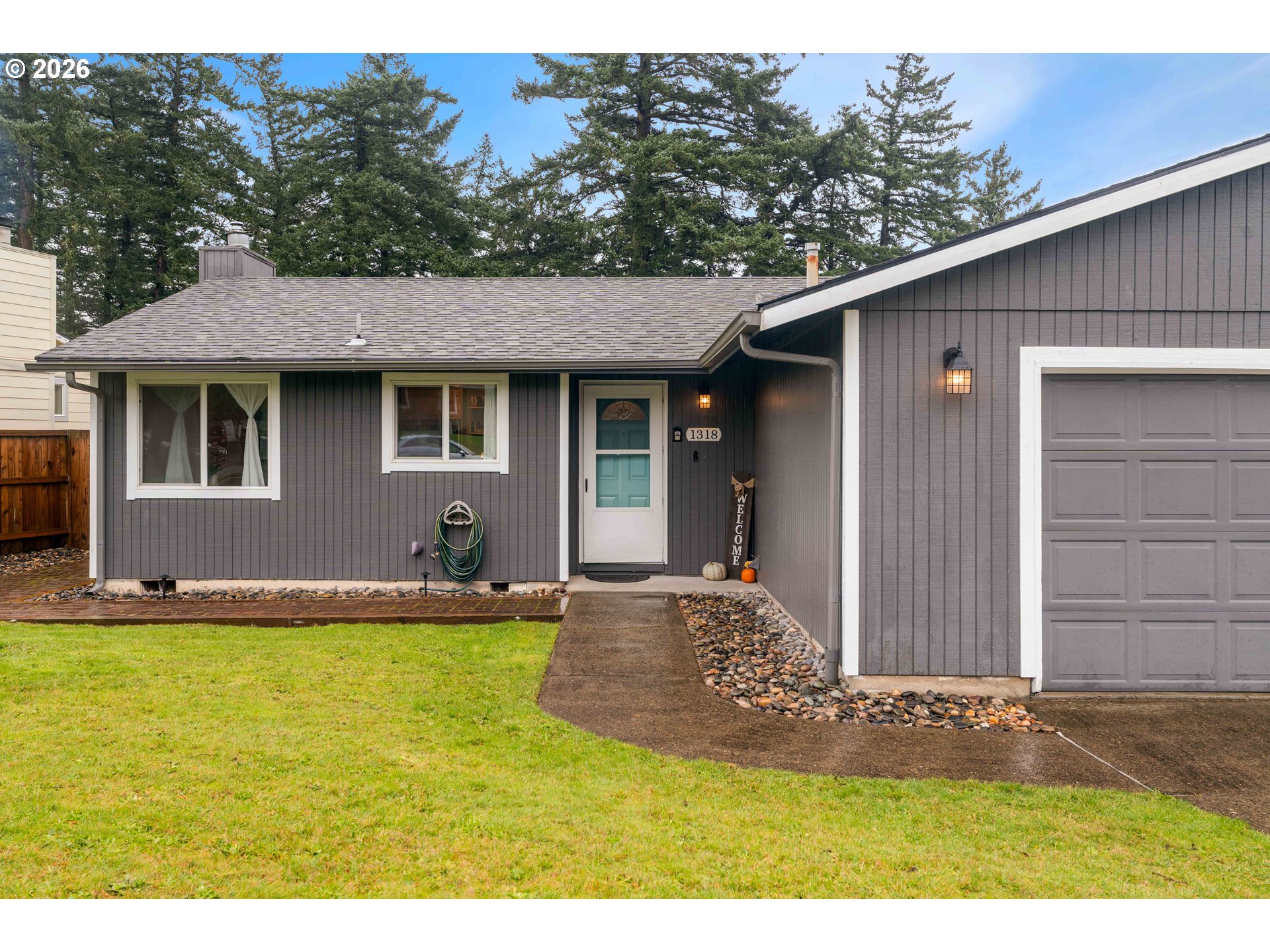 1318 SE BEAVER CREEK LN