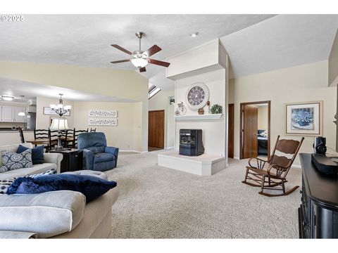 Tiny photo for 35514 Sunnyhill Ln, Pleasant Hill, OR 97455 (MLS # 674384560)