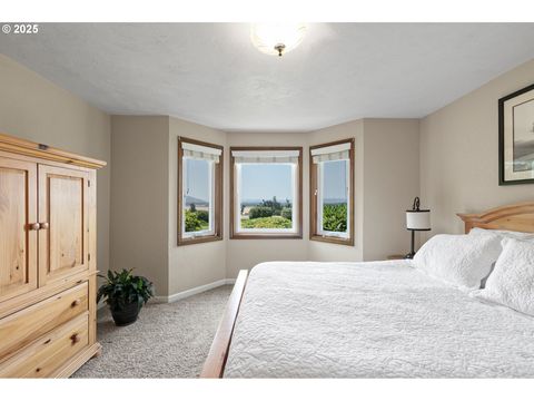 Tiny photo for 35514 Sunnyhill Ln, Pleasant Hill, OR 97455 (MLS # 674384560)