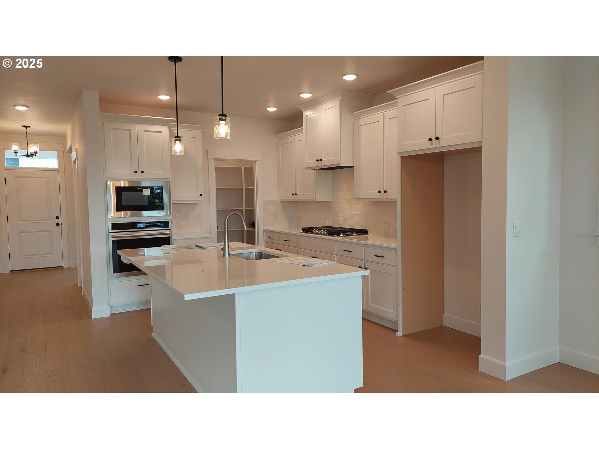 15124 SW Huntwood