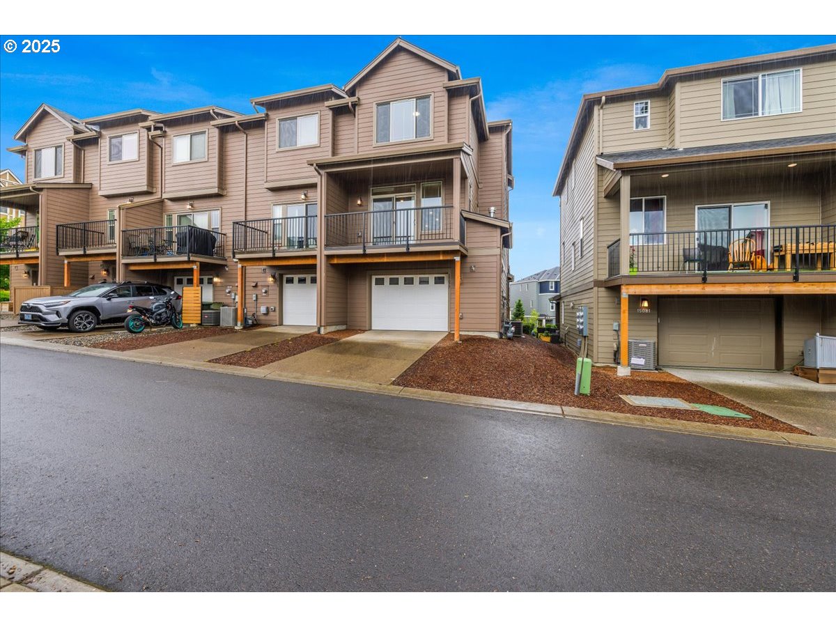 Portland, Oregon 97229, United States, 3 Bedrooms Bedrooms, ,4 BathroomsBathrooms,Residential,Active,246912