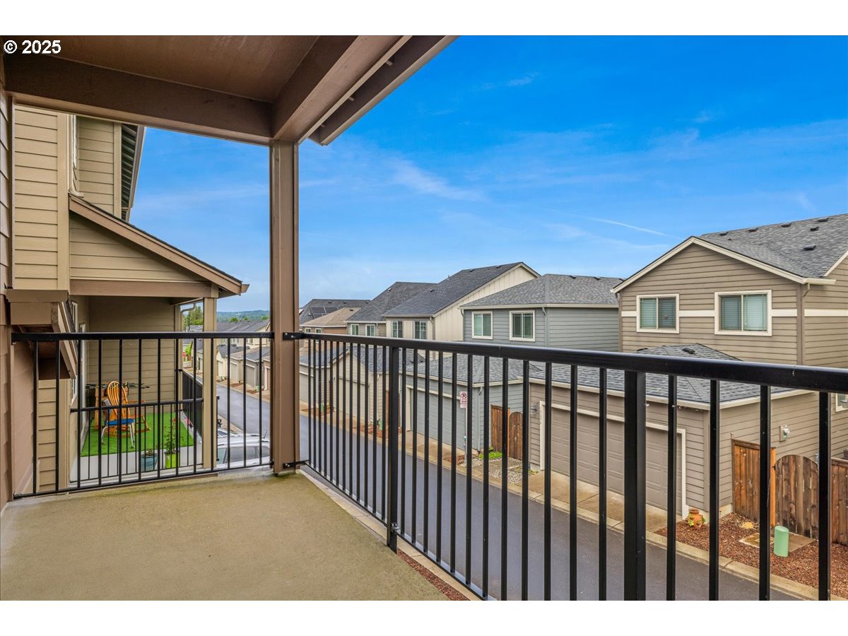 Portland, Oregon 97229, United States, 3 Bedrooms Bedrooms, ,4 BathroomsBathrooms,Residential,Active,246912