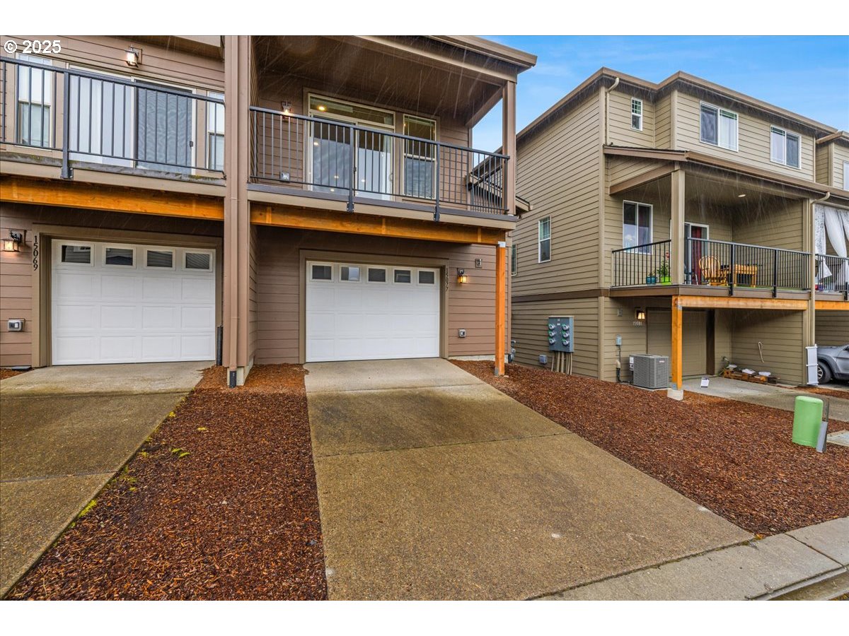 Portland, Oregon 97229, United States, 3 Bedrooms Bedrooms, ,4 BathroomsBathrooms,Residential,Active,246912