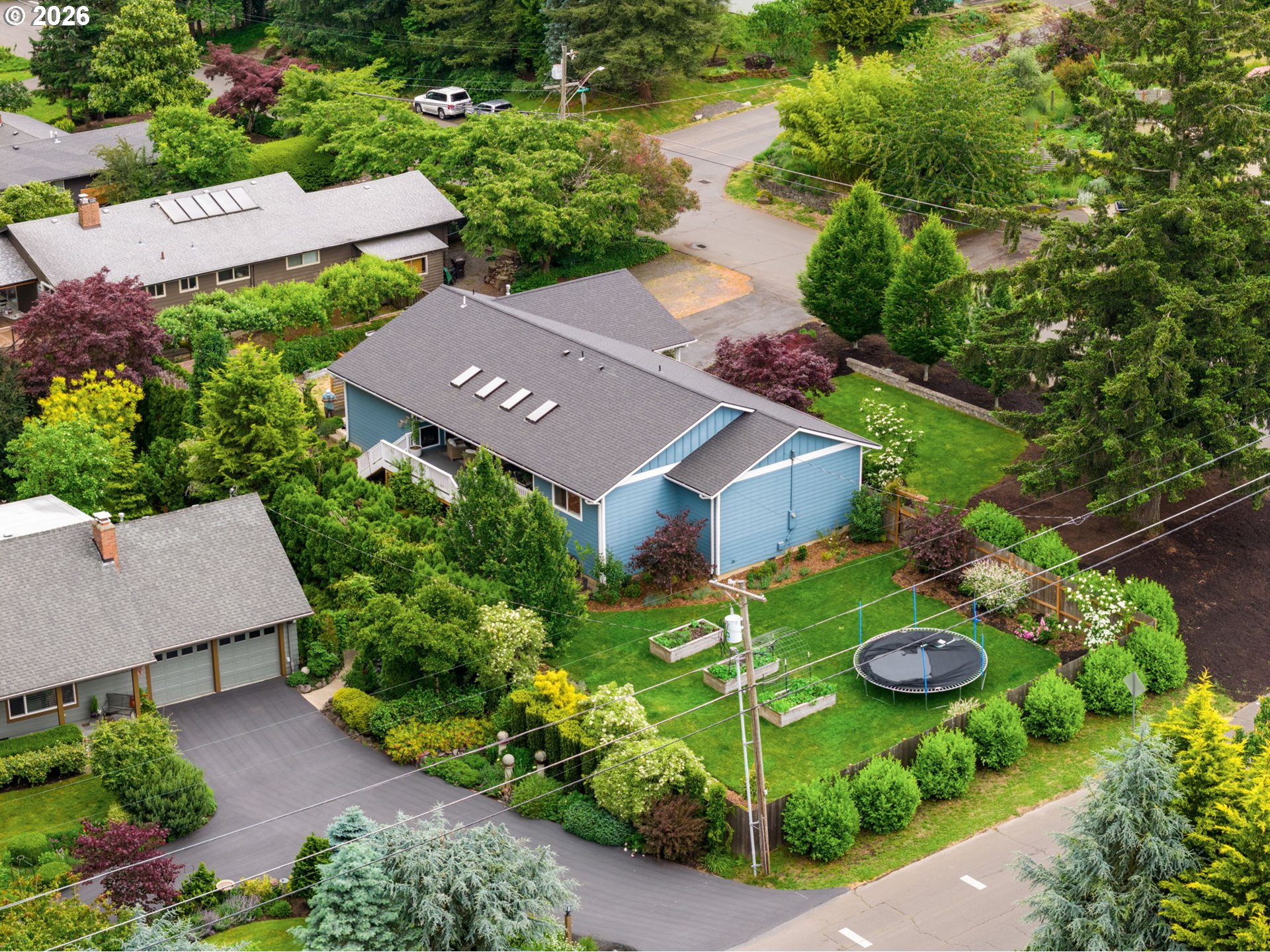 957 MARYLHURST DR