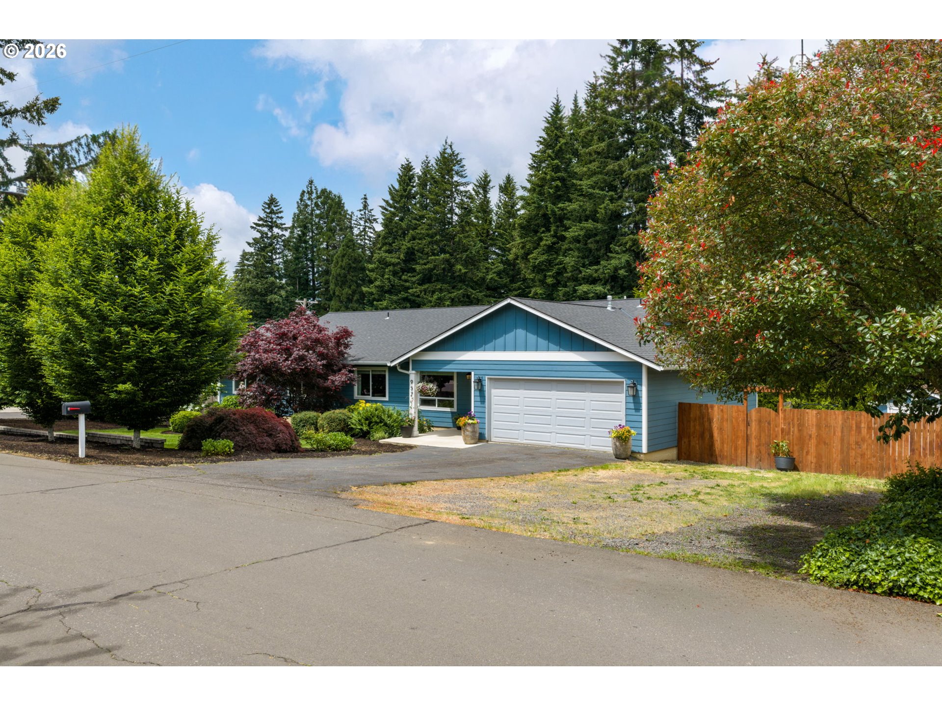 957 MARYLHURST DR