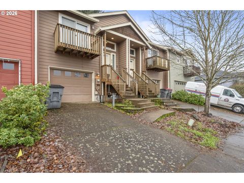 Photo of 675 NW Cypress St, McMinnville, OR 97128 (MLS # 307698119)