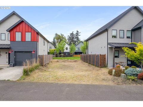 1921 ELKHORN DR Eugene OR 97408