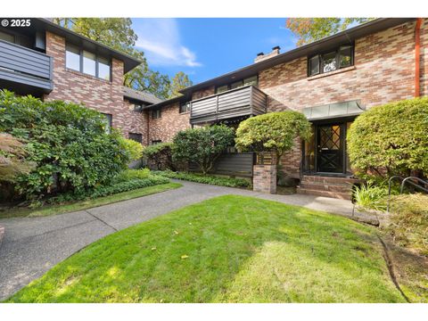2425 SW 19TH AVE 9 Portland OR 97201