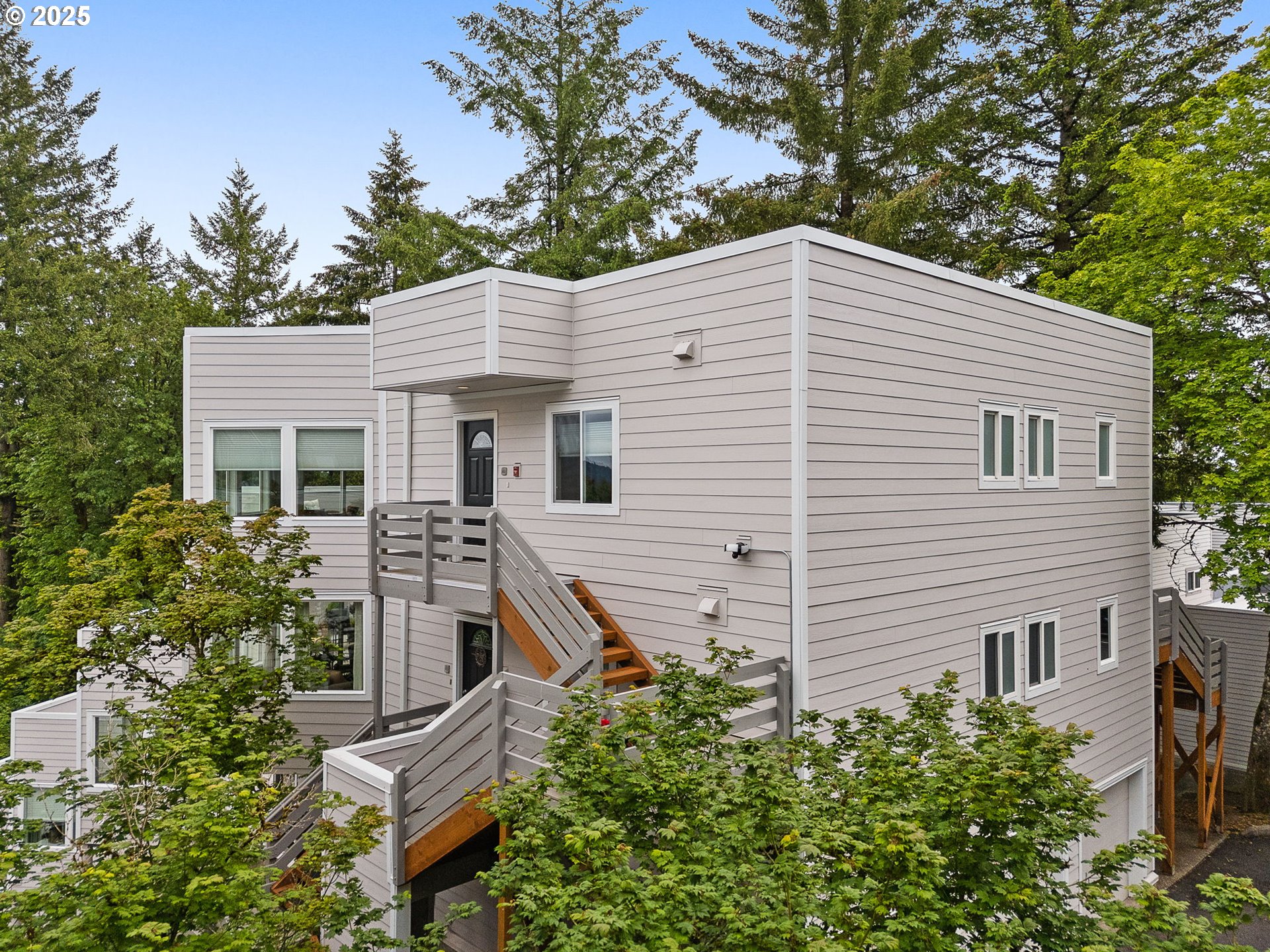 48 EAGLE CREST DR 4A