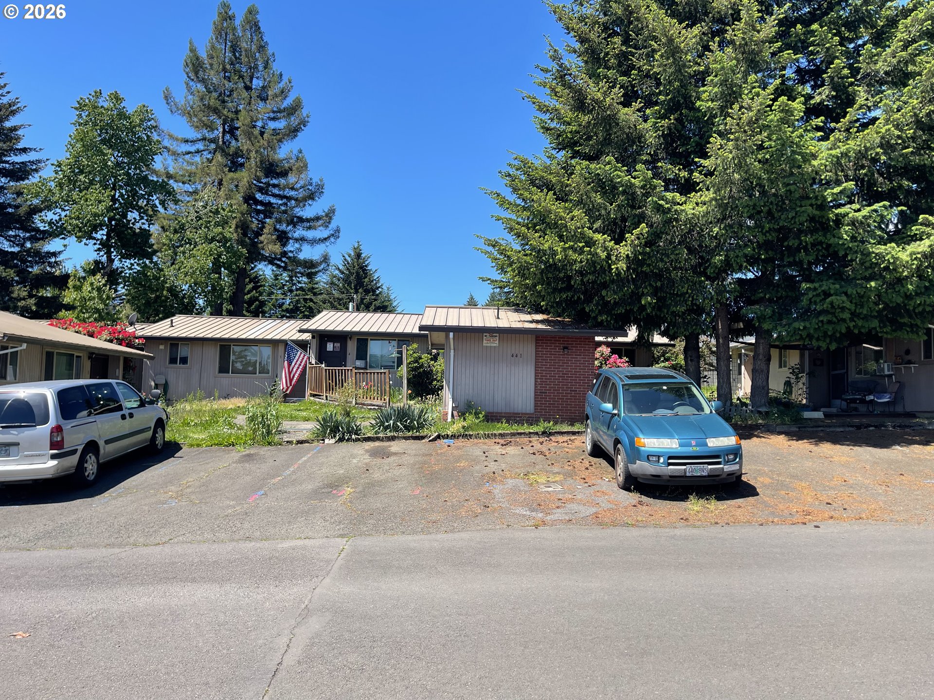 441 SW WALNUT ST