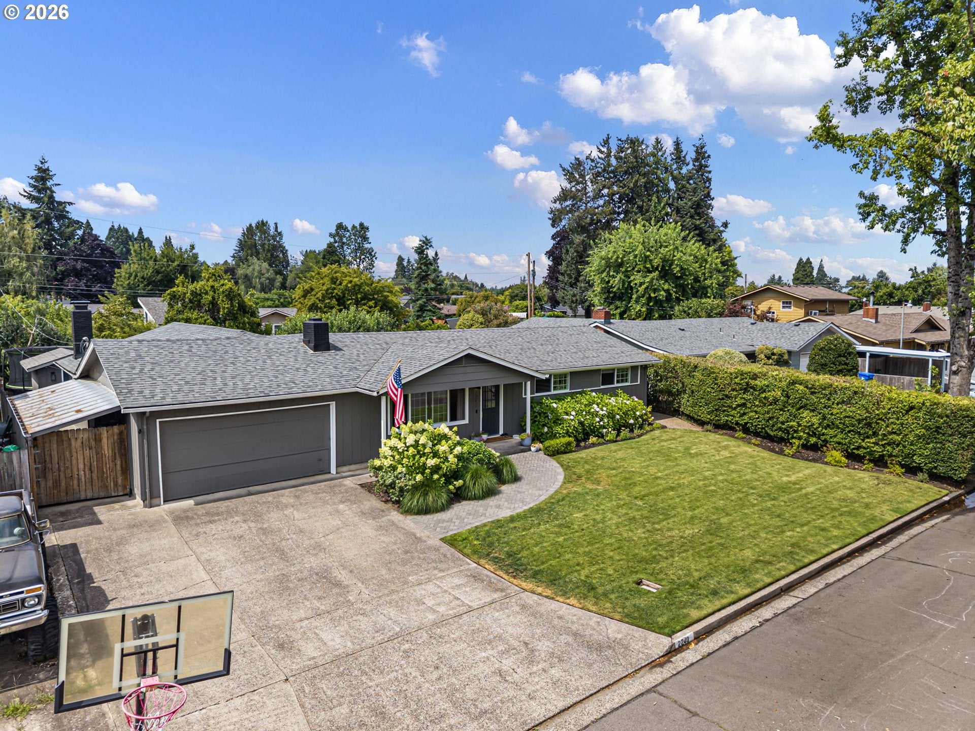 2240 VALHALLA ST