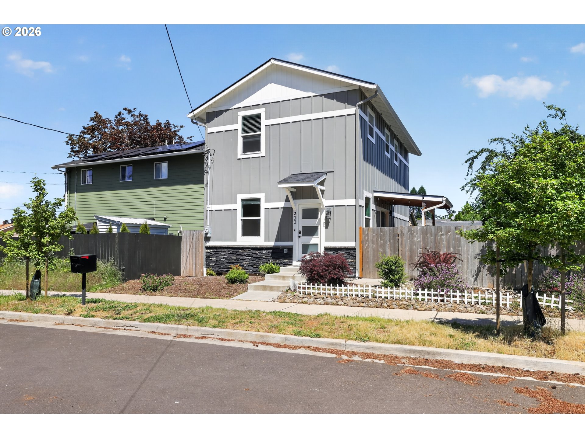 211 ETHEL ST