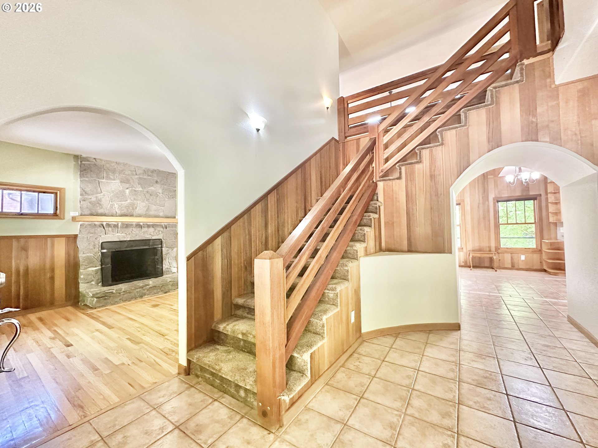 48000 E LARCH MOUNTAIN RD