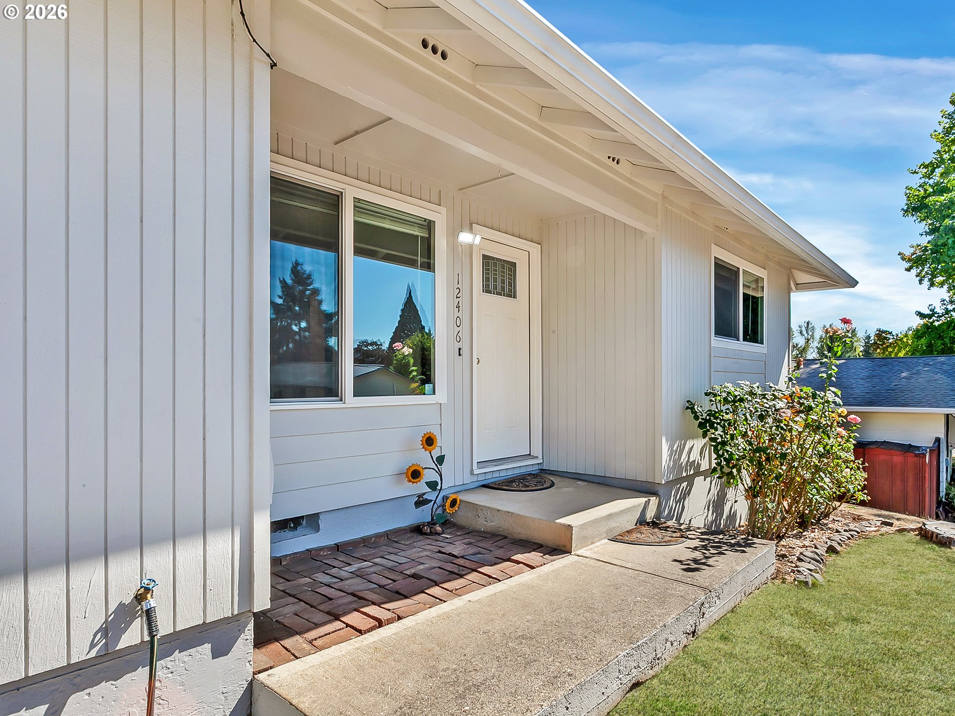 12406 SE SEQUOIA AVE