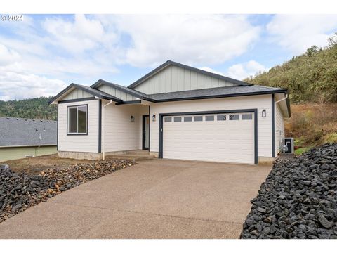 A home in Roseburg