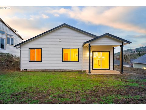 A home in Roseburg