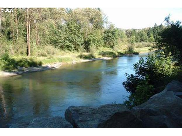 2847 LEWIS RIVER RD