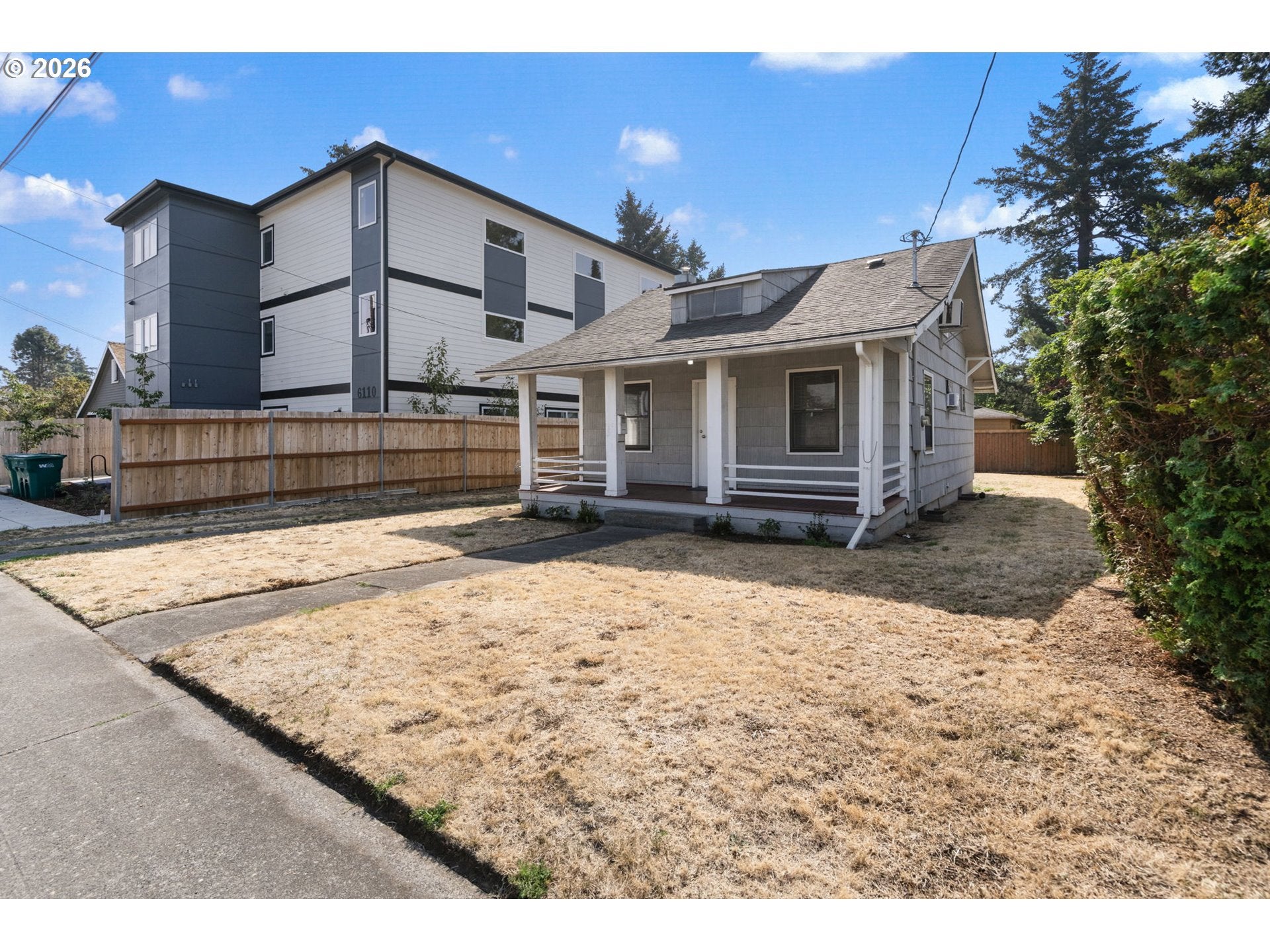 6104 NE WILLOW ST