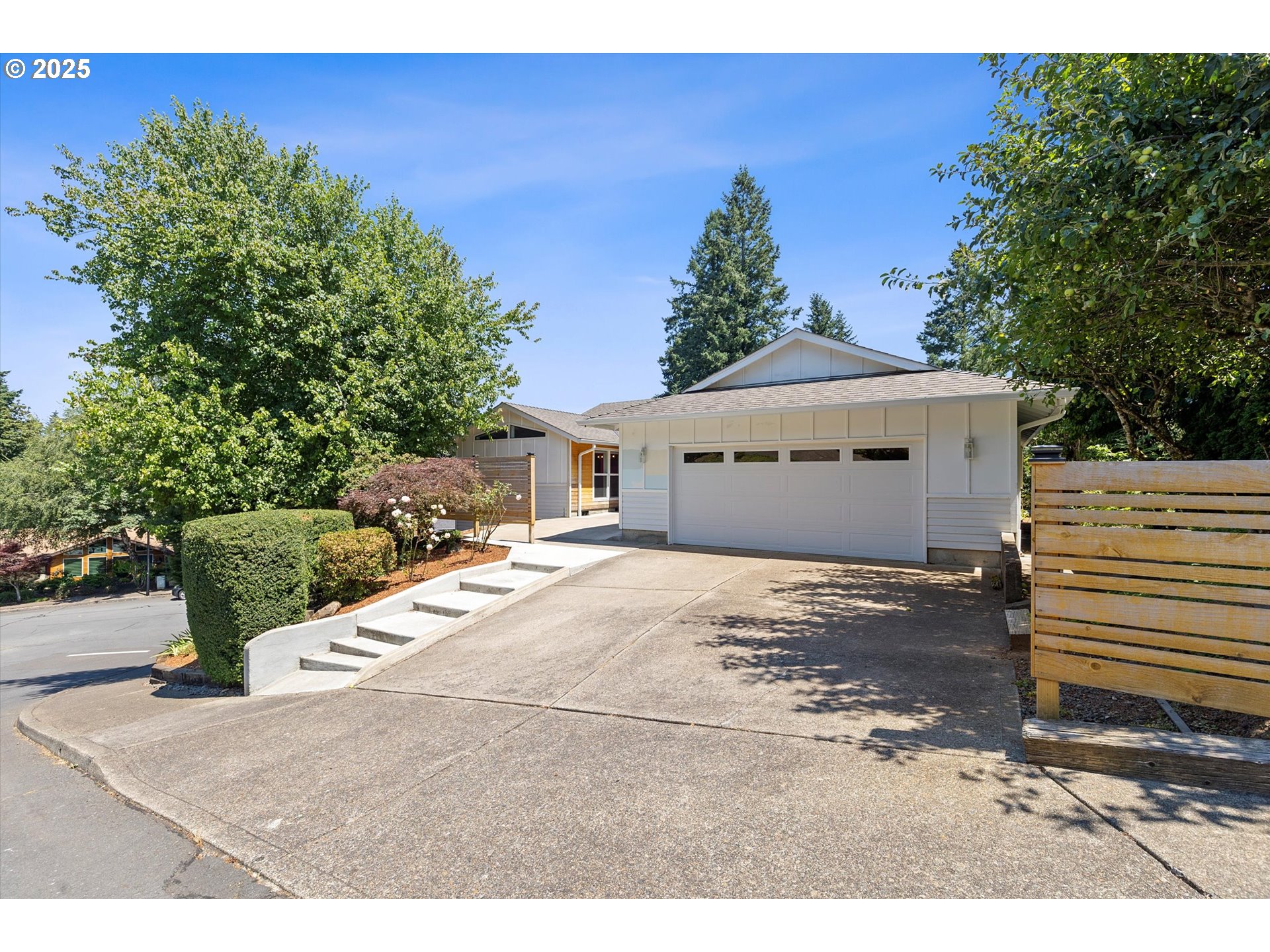 21140 ZEUS DR