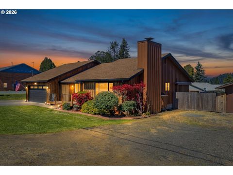 1601 MAPLE ST Myrtle Point OR 97458