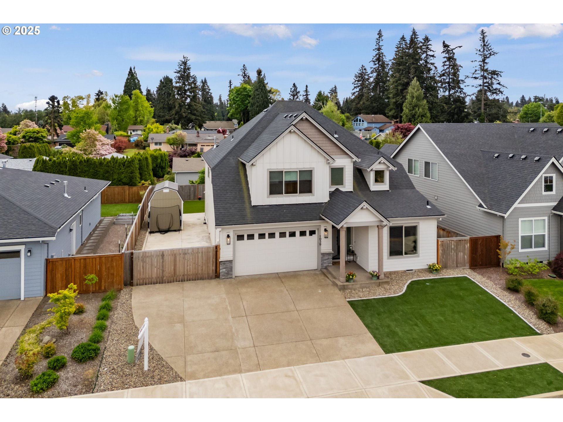 1039 NE 15TH AVE