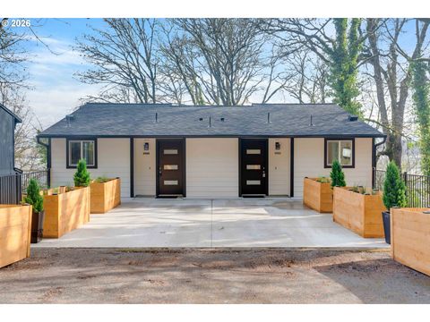 9442/9446 NW ROSEWAY AVE Portland OR 97231