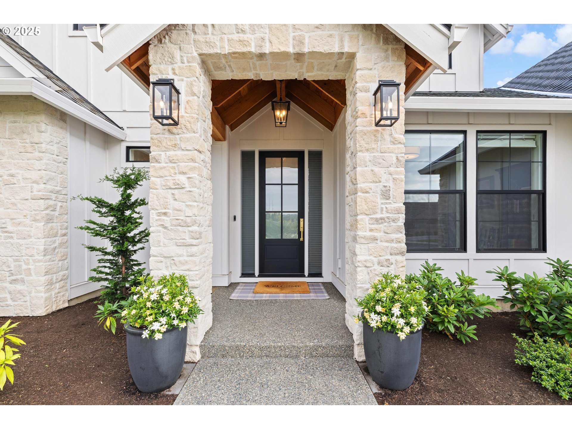 3410 NW MCMASTER DR