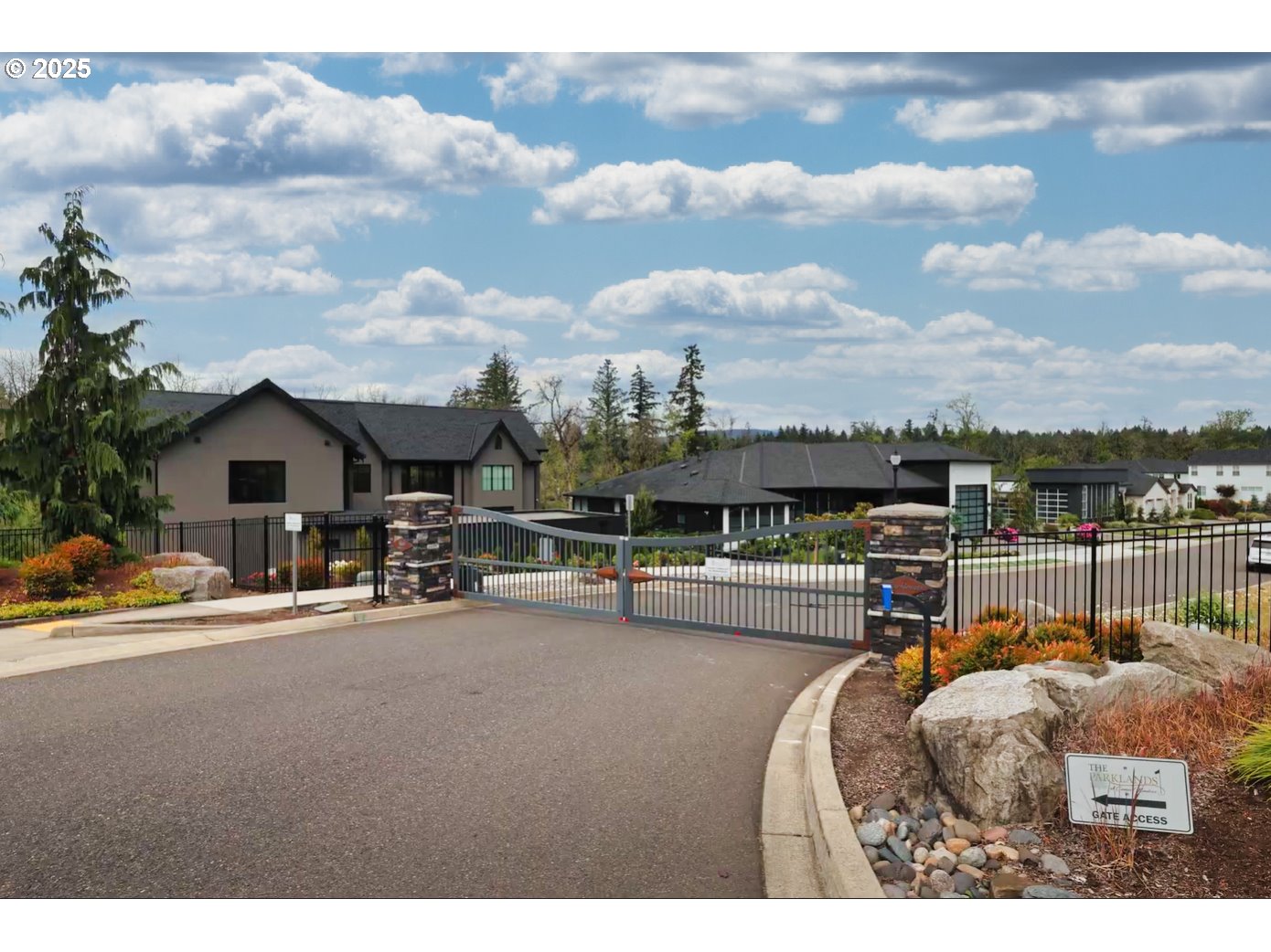 3410 NW MCMASTER DR