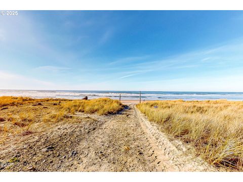 A home in Rockaway Beach