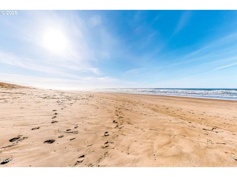 A home in Rockaway Beach