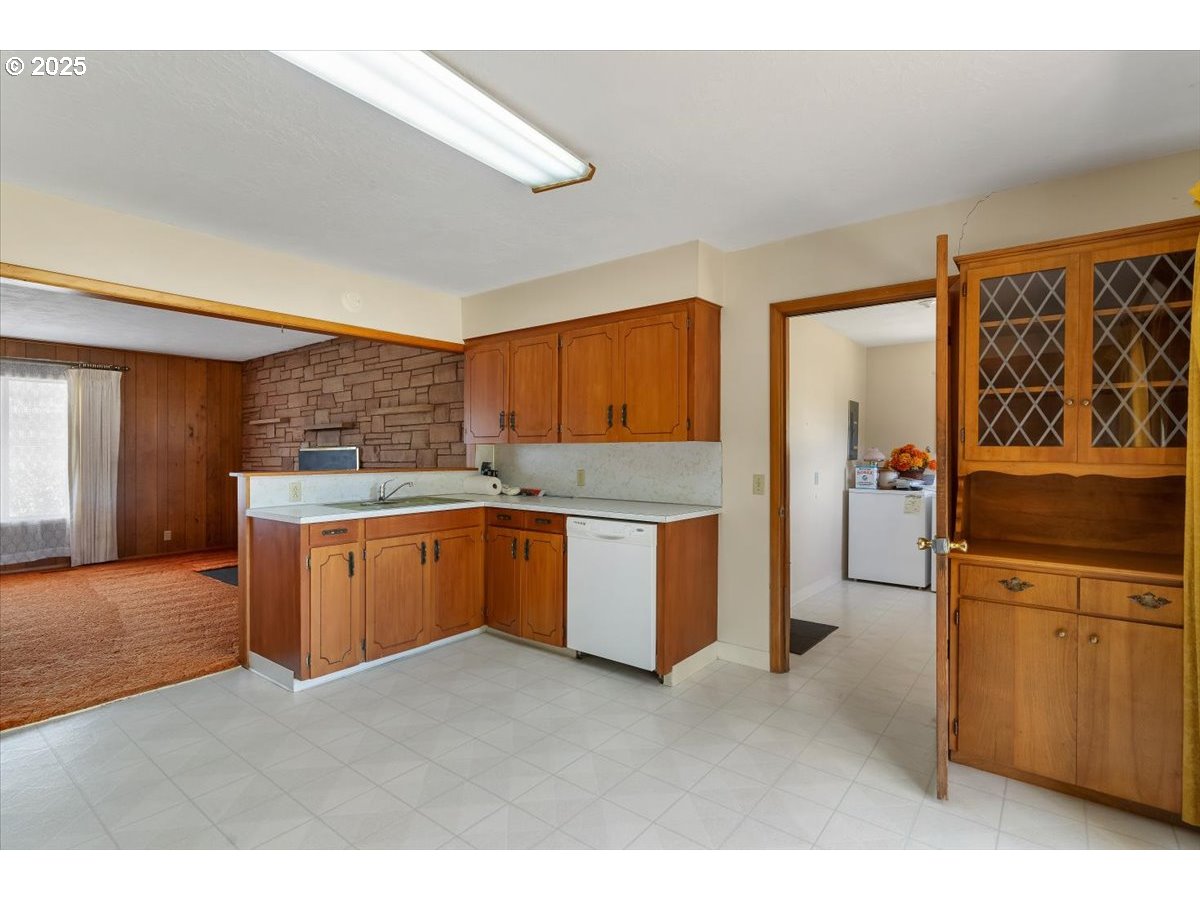 Salem, Oregon 97304, United States, 3 Bedrooms Bedrooms, ,1 BathroomBathrooms,Residential,Active,197084