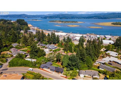 A home in Coos Bay