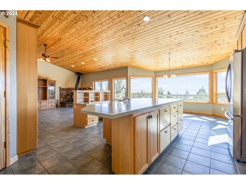 A home in Prineville