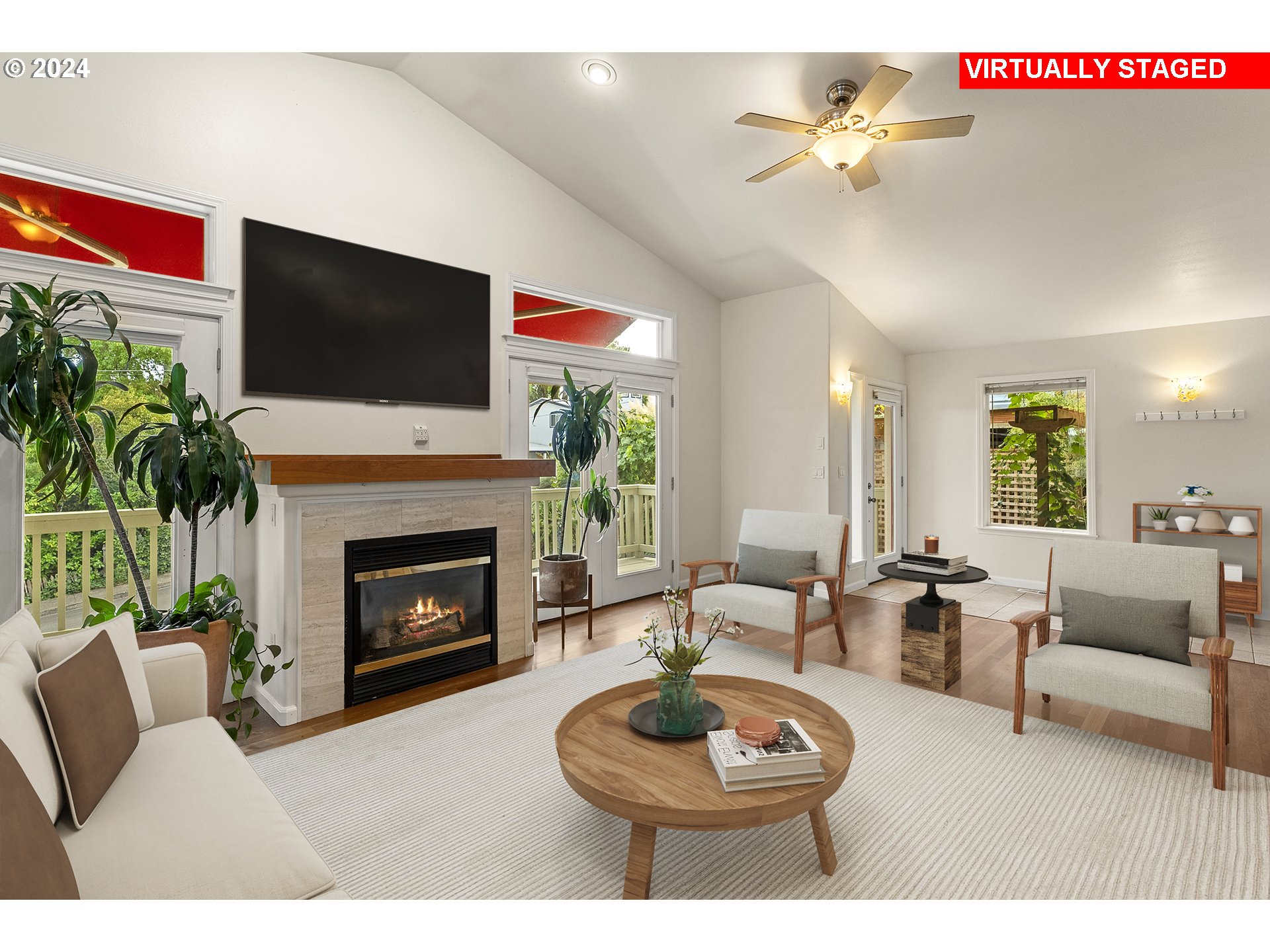 Eugene, Oregon 97405, United States, 5 Bedrooms Bedrooms, ,3 BathroomsBathrooms,Residential,Pending,42582