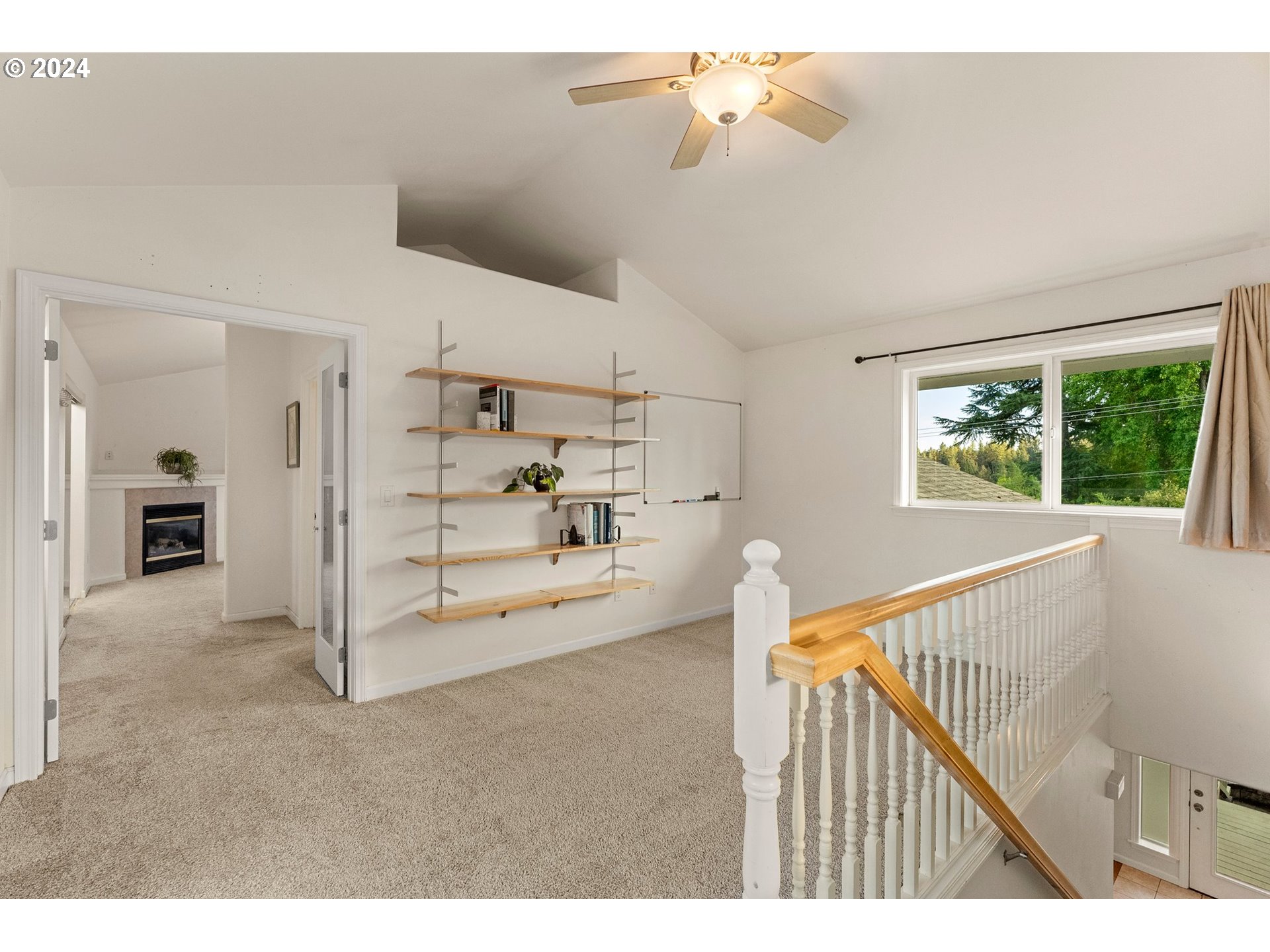 Eugene, Oregon 97405, United States, 5 Bedrooms Bedrooms, ,3 BathroomsBathrooms,Residential,Pending,42582