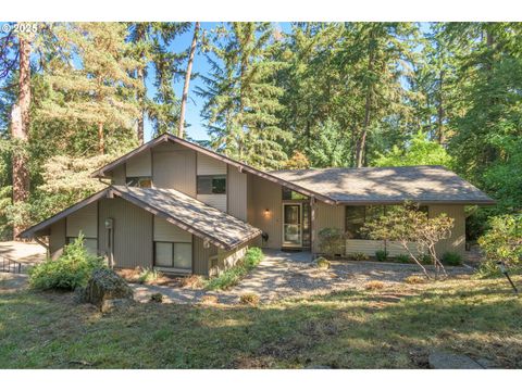 2751 WARREN ST Eugene OR 97405