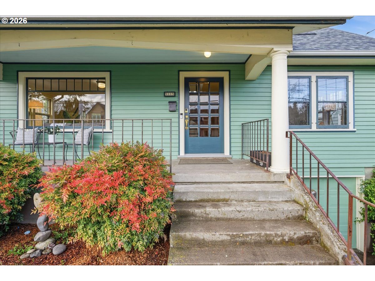 5115 NE MULTNOMAH ST