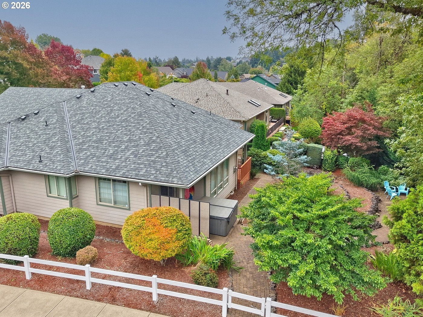 1395 NW WEST MEADOWS DR
