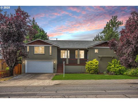 Photo of 3113 NW Pacific Rim Dr, Camas, WA 98607 (MLS # 597632456)