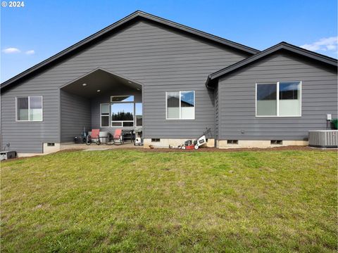 A home in Estacada