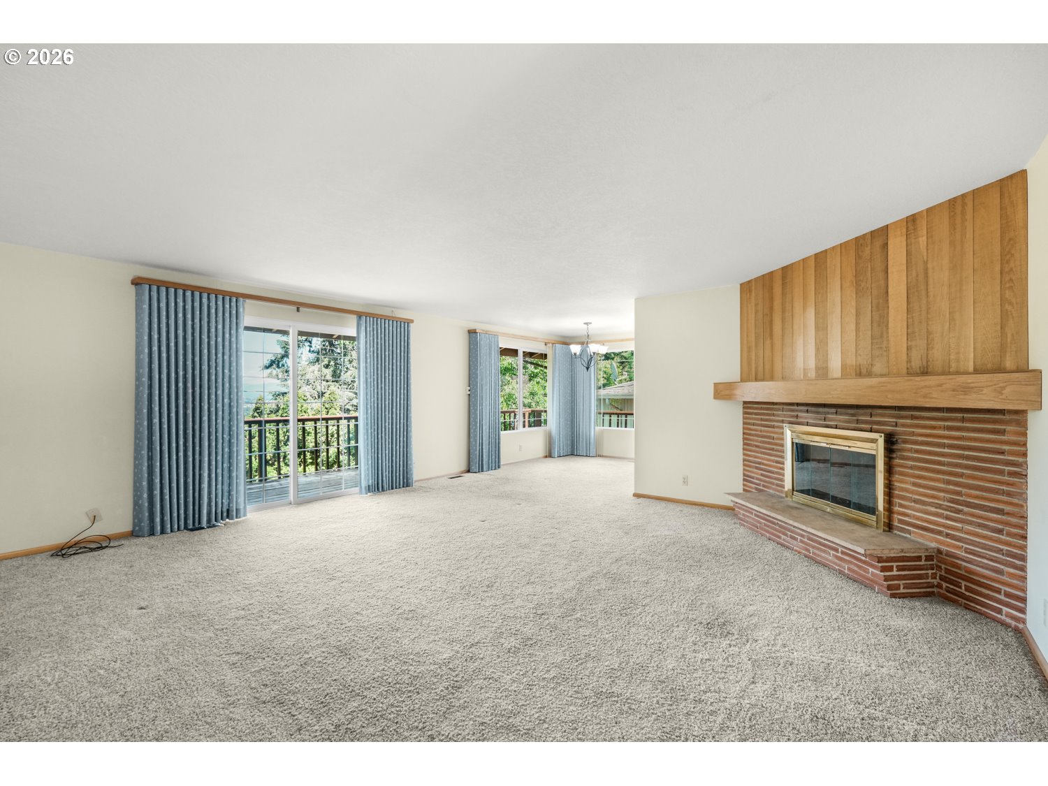 2225 W 28TH AVE