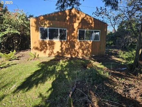 A home in Gladstone