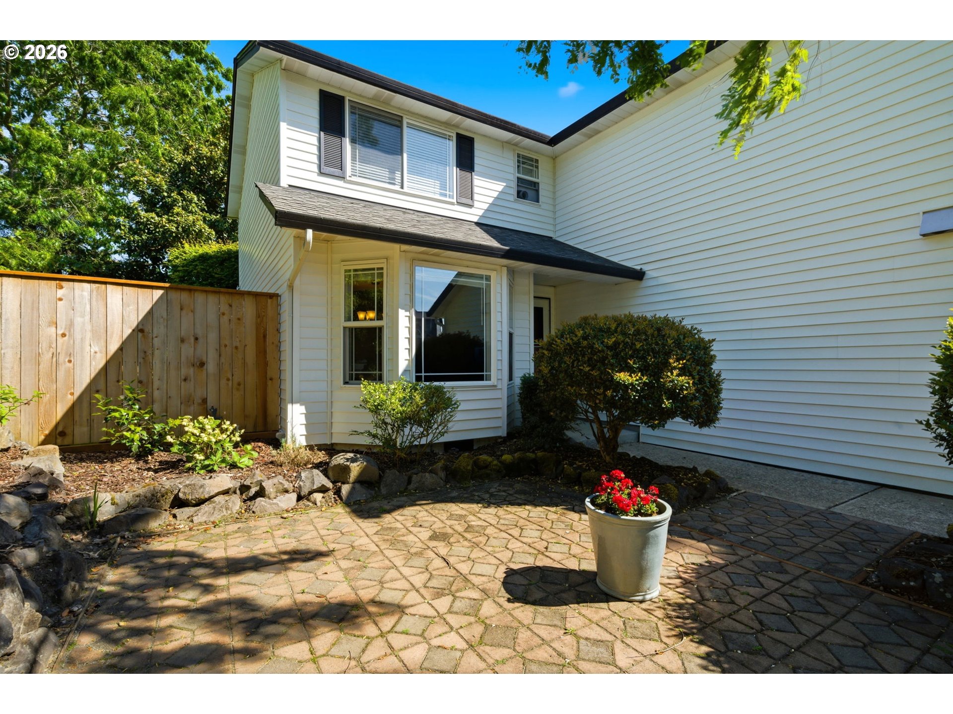 1200 E PIONEER LOOP